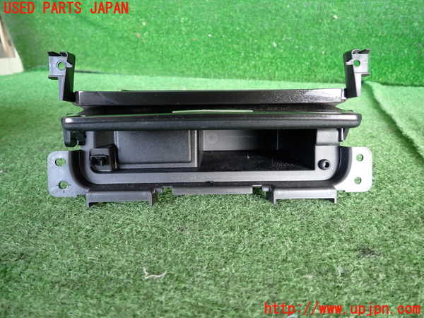 5UPJ-23447841]ランエボ10(CZ4A)小物入れ1 中古_m0002.jpg