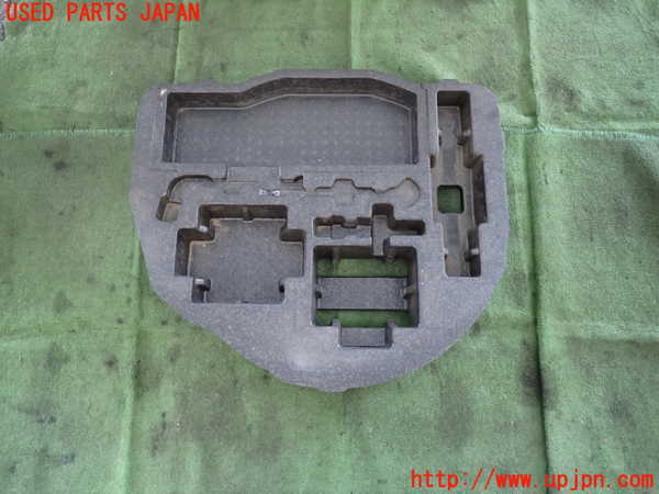 2UPJ-23447773]ランエボ10(CZ4A)ラゲッジトレイ3 中古_m0001.jpg