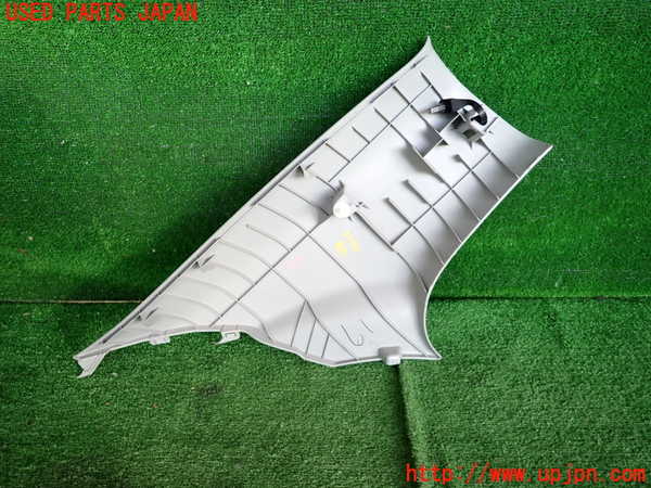 5UPJ-23447675]ランエボ10(CZ4A)右リアピラートリム 中古_m0002.jpg