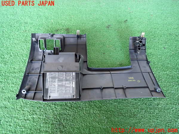 5UPJ-23457841]シビック(EK4)小物入れ1 中古_m0003.jpg