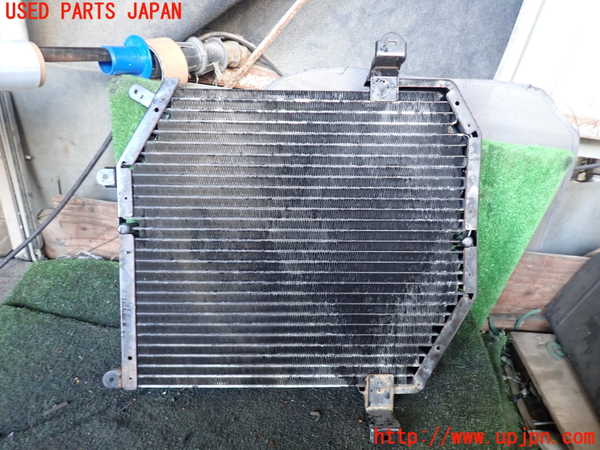 5UPJ-23466031]ハイエースワゴン100系(KZH106W)エアコンコンデンサー1 中古_m0003.jpg