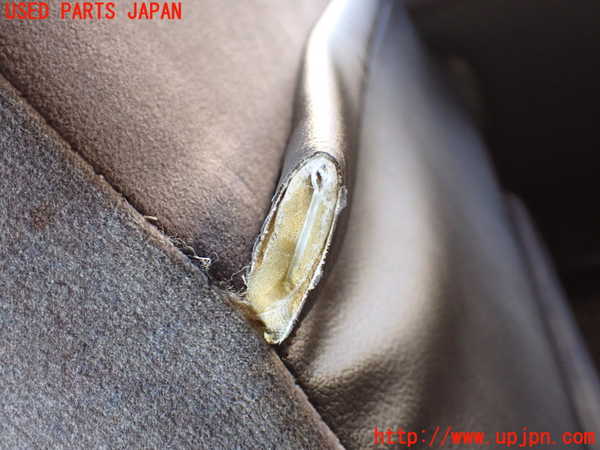 1UPJ-23467145]ハイエースワゴン100系(KZH106W)右2列目シート 中古_m0005.jpg