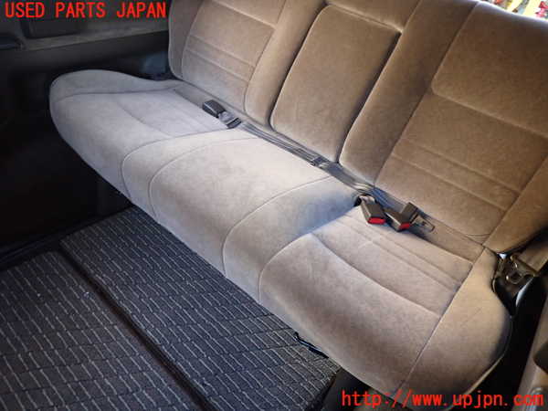 5UPJ-23467210]ハイエースワゴン100系(KZH106W)3列目シート 中古_m0003.jpg