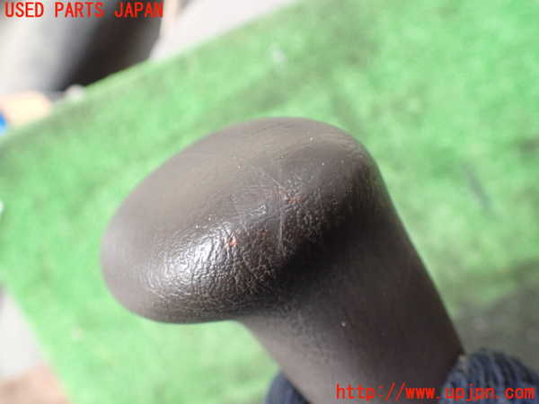 5UPJ-23467555]ハイエースワゴン100系(KZH106W)ATシフトレバー 中古_m0003.jpg