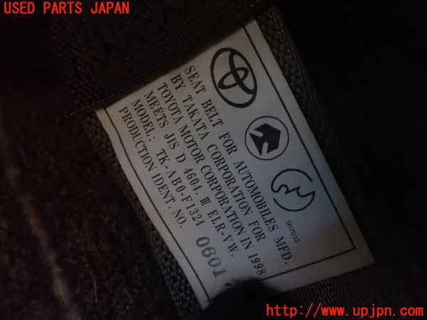 5UPJ-23467155]ハイエースワゴン100系(KZH106W)右2列目シートベルト 中古_m0002.jpg