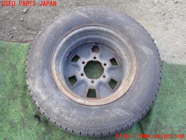 1UPJ-23469601]ハイエースワゴン100系(KZH106W)スペアタイヤ1 中古_m0004.jpg