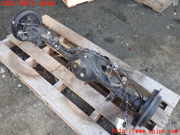1UPJ-23474400]ジムニー(JB23W)リアデフホーシング 中古_m0001.jpg