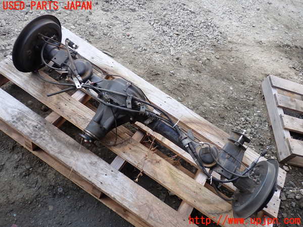 1UPJ-23474400]ジムニー(JB23W)リアデフホーシング 中古_m0002.jpg