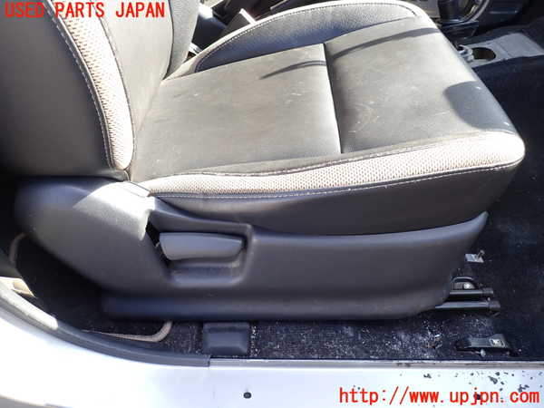 5UPJ-23477035]ジムニー(JB23W)運転席シート 中古_m0004.jpg
