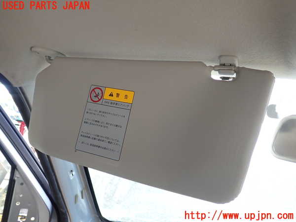 1UPJ-23477630]ジムニー(JB23W)室内サンバイザー左側 中古_m0002.jpg