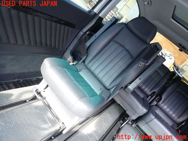 5UPJ-23487145]ベンツ V350(639350A BR639 W639)右2列目シート 中古_m0001.jpg