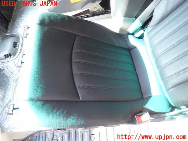 5UPJ-23487265]ベンツ V350(639350A BR639 W639)左3列目シート 中古_m0003.jpg