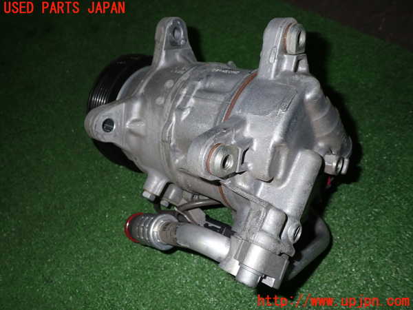 1UPJ-23496025]BMW 118i(1R15 F20)エアコンコンプレッサー 中古_m0003.jpg