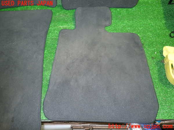 5UPJ-23497800]BMW 118i(1R15 F20)フロアマット 中古_m0002.jpg
