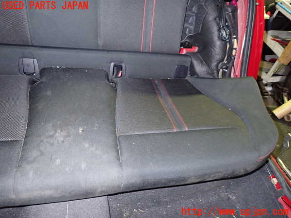 5UPJ-23497385]BMW 118i(1R15 F20)リアシート 中古_m0004.jpg