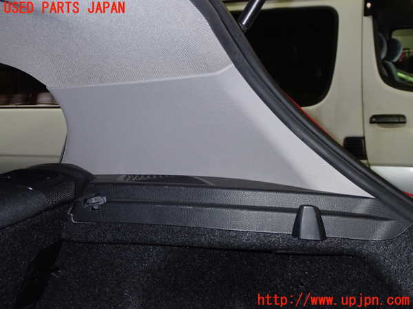 1UPJ-23497675]BMW 118i(1R15 F20)右リアピラートリム 中古_m0002.jpg