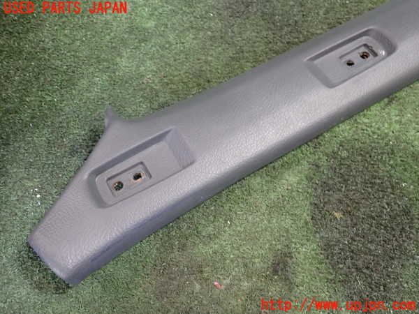 5UPJ-23507660]スープラ(JZA70)左フロントピラートリム 中古_m0003.jpg