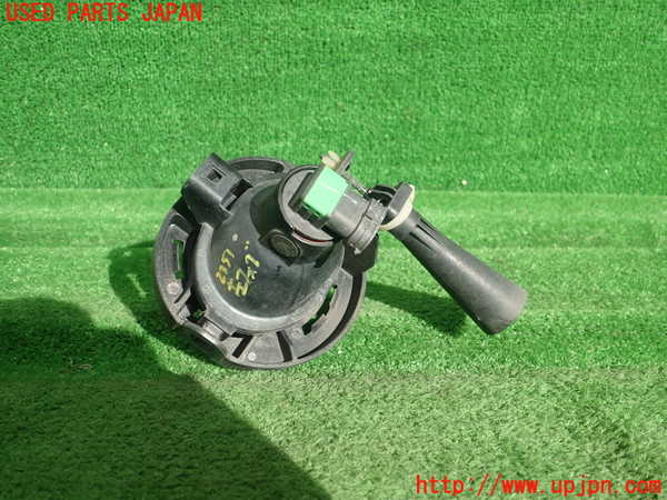 1UPJ-23511182]クライスラー・300(LX36)左フォグ 中古_m0002.jpg