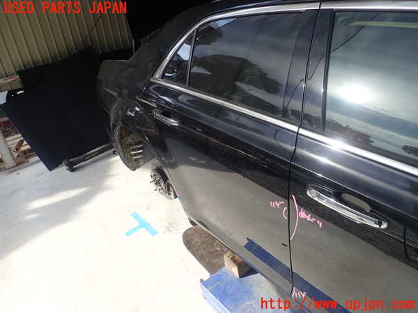 1UPJ-23511290]クライスラー・300(LX36)右後ドア 中古_m0001.jpg