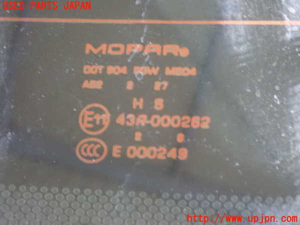 1UPJ-23511560]クライスラー・300(LX36)リアガラス PGW M504 中古_m0002.jpg