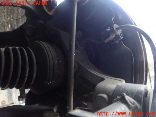 1UPJ-23514300]クライスラー・300(LX36)右リアナックルハブ 中古_m0001.jpg