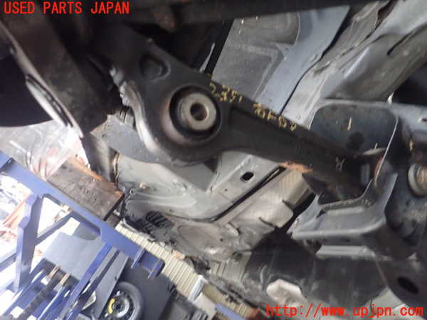1UPJ-23515176]クライスラー・300(LX36)右フロントロアアーム1 中古_m0001.jpg