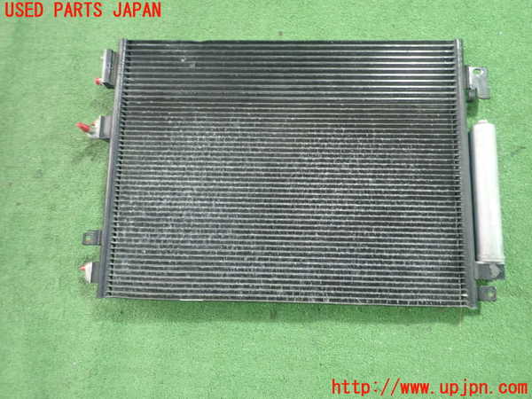 1UPJ-23516031]クライスラー・300(LX36)エアコンコンデンサー1 中古_m0002.jpg