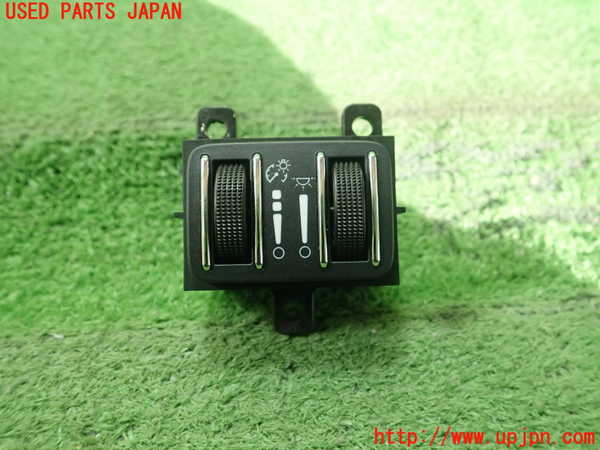 1UPJ-23516306]クライスラー・300(LX36)スイッチ1 (照度調節) 中古_m0001.jpg