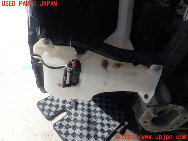 1UPJ-23516791]クライスラー・300(LX36)ウォッシャータンク1 中古_m0002.jpg