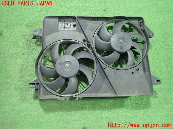 1UPJ-23516836]クライスラー・300(LX36)電動ファン1 中古_m0001.jpg