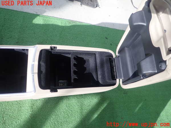 1UPJ-23517540]クライスラー・300(LX36)センターコンソール 中古_m0004.jpg