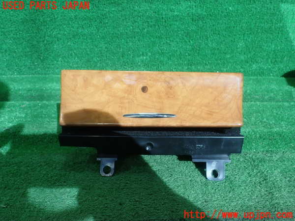 1UPJ-23517841]クライスラー・300(LX36)小物入れ1 中古_m0001.jpg