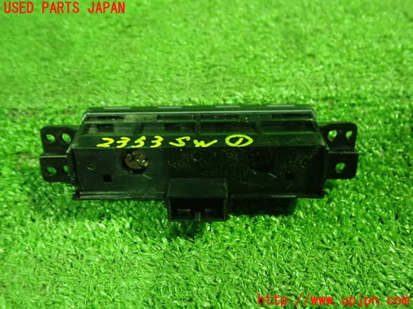 5UPJ-23536306]シビック タイプR 前期(FD2)スイッチ1（SEL/RESET） 中古_m0002.jpg