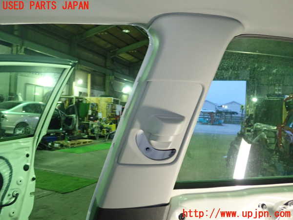 5UPJ-23537665]シビック タイプR 前期(FD2)右センターピラートリム 中古_m0002.jpg