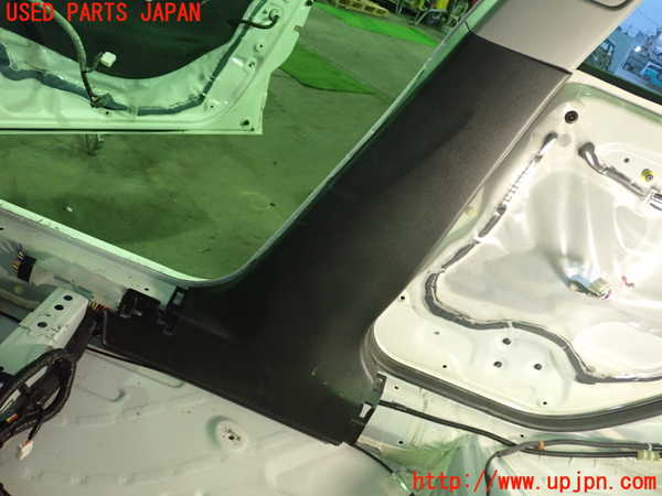 5UPJ-23537665]シビック タイプR 前期(FD2)右センターピラートリム 中古_m0003.jpg