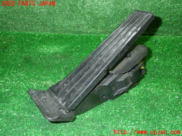 1UPJ-23546381]BMW 218d グランツアラー (F46)(2E20)センサー1 中古_m0001.jpg