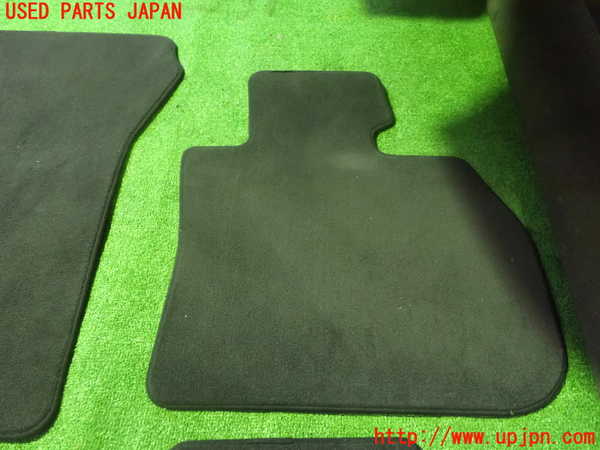5UPJ-23547800]BMW 218d グランツアラー (F46)(2E20)フロアマット 中古_m0002.jpg