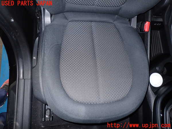 1UPJ-23547035]BMW 218d グランツアラー (F46)(2E20)運転席シート 中古_m0003.jpg