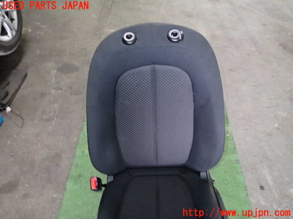 5UPJ-23547065]BMW 218d グランツアラー (F46)(2E20)助手席シート 中古_m0002.jpg