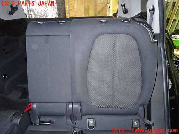 5UPJ-23547175]BMW 218d グランツアラー (F46)(2E20)左2列目シート 中古_m0002.jpg