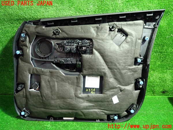 5UPJ-23541264]BMW 218d グランツアラー (F46)(2E20)左前ドア内張り 中古_m0004.jpg