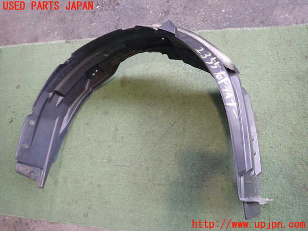 2UPJ-23551090]アウトランダーPHEV(GG3W)右前フェンダーライナー 中古_m0001.jpg