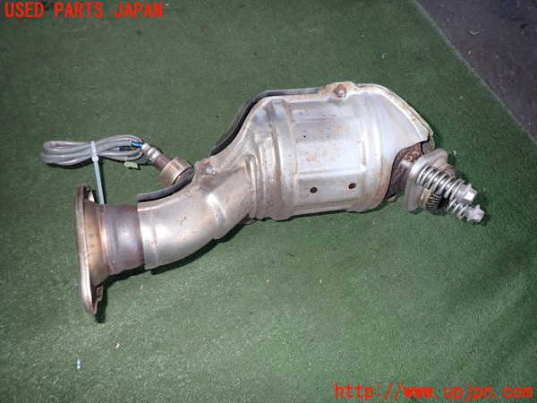 2UPJ-23552661]アウトランダーPHEV(GG3W)触媒1 中古_m0002.jpg