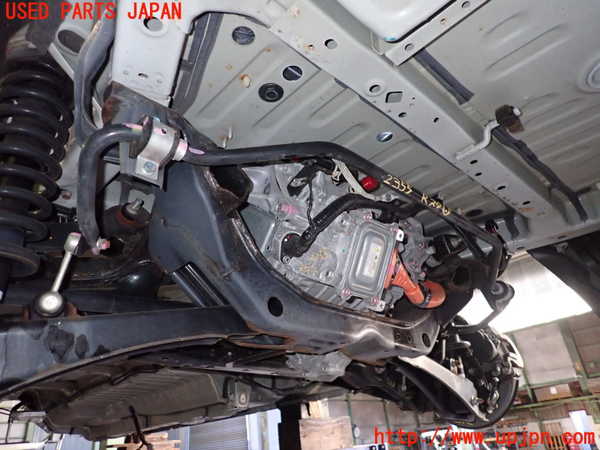 2UPJ-23555445]アウトランダーPHEV(GG3W)リアスタビライザー 中古_m0001.jpg
