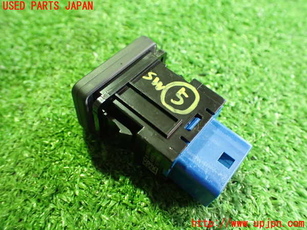 2UPJ-23556310]アウトランダーPHEV(GG3W)スイッチ5 (パワーリアゲート) 中古_m0002.jpg