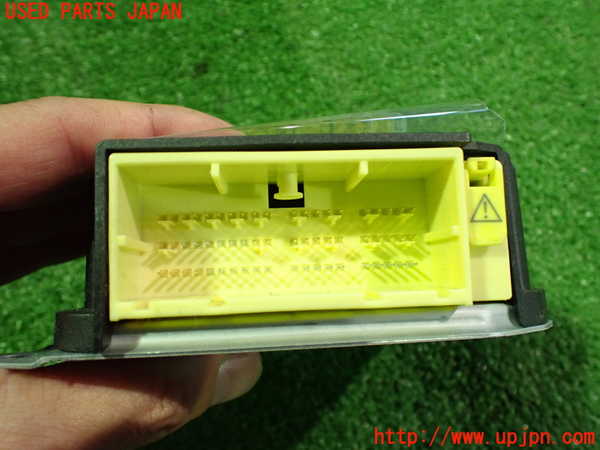 2UPJ-23556145]アウトランダーPHEV(GG3W)エアバッグコンピューター 【展開済み】 中古_m0004.jpg