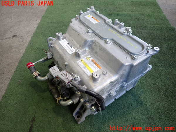 2UPJ-23556916]アウトランダーPHEV(GG3W)インバーターコンバーター 中古_m0003.jpg