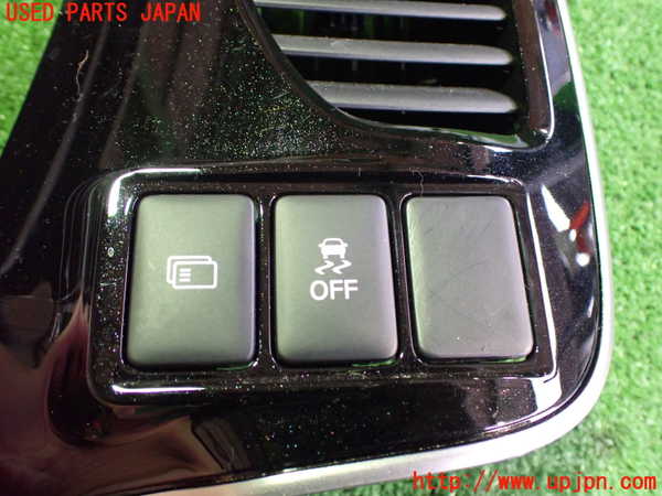 2UPJ-23557527]アウトランダーPHEV(GG3W)エアコン吹き出し口2 (右) 中古_m0002.jpg