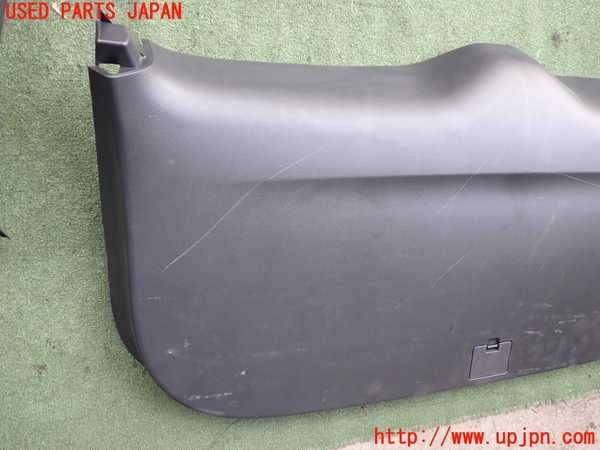 2UPJ-23551578]アウトランダーPHEV(GG3W)バックドア内張り 中古_m0002.jpg