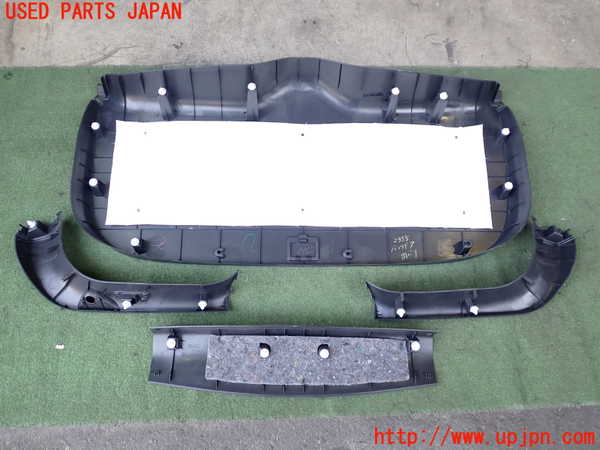 2UPJ-23551578]アウトランダーPHEV(GG3W)バックドア内張り 中古_m0004.jpg